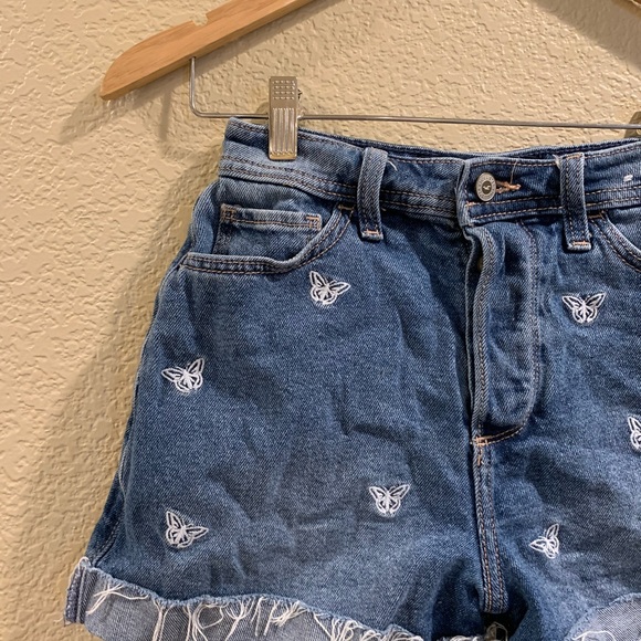 Hollister Jean shorts - Picture 2 of 5
